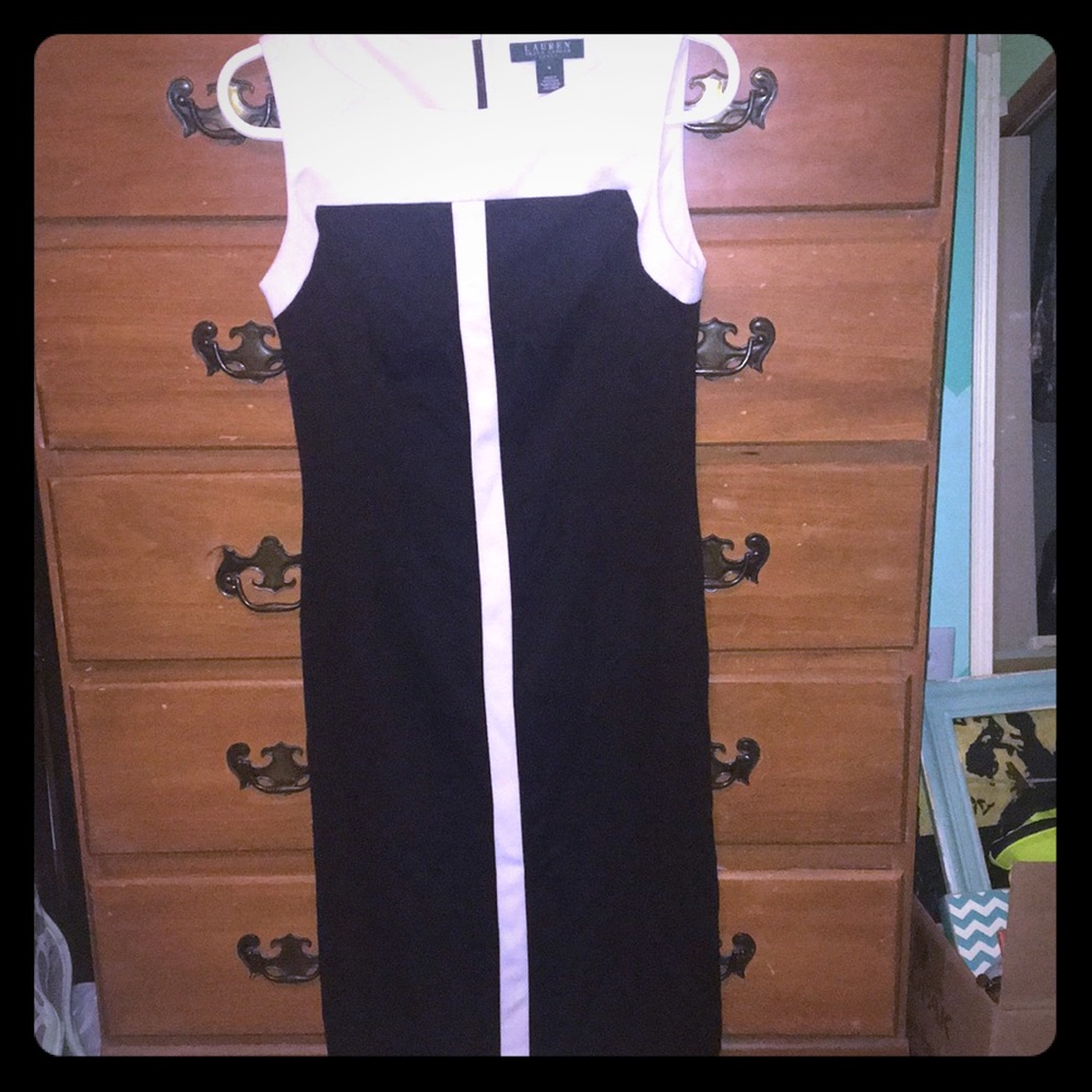 Knee Length Sleeveless Dress